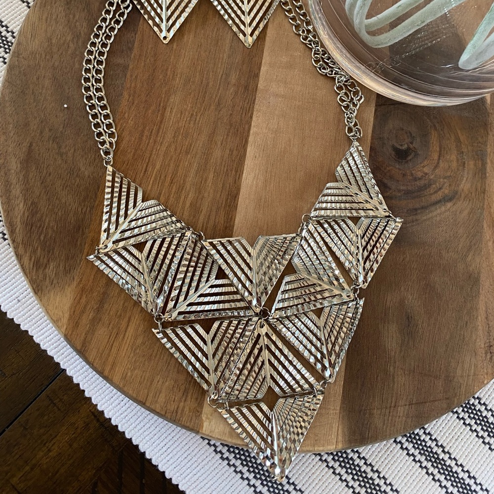 Earrings and necklace set
